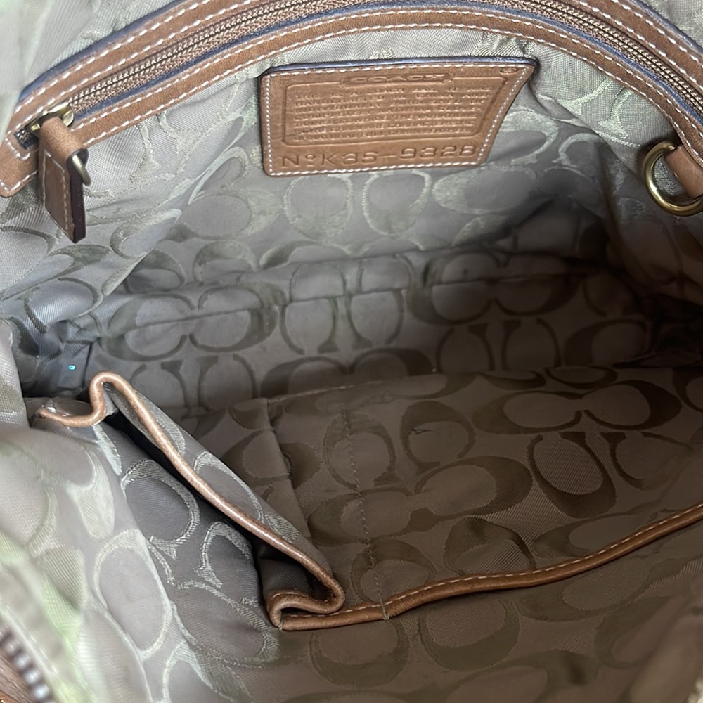Pre-owned COACH Legacy Leather Slim Duffle Convertible Crossbody Bag in Tan 9328 - Picture 3 of 8